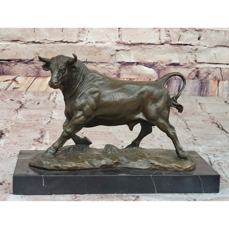 Bronze Charging Imitative Bull Sculpture – Powerful Bovine Artwork On Marble Base