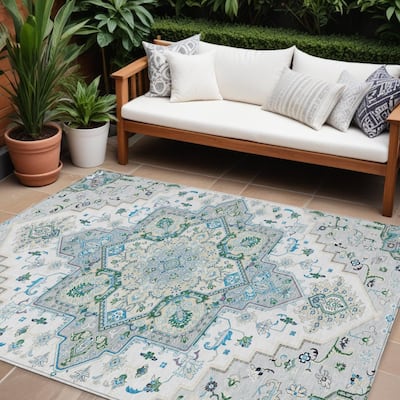 HomeRoots Oriental Traditional Rectangle Outdoor Rug