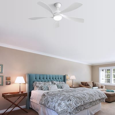 52" Modern Reversible Ceiling Fan With Light and 5 ABS Blades，Remote Control - N/A