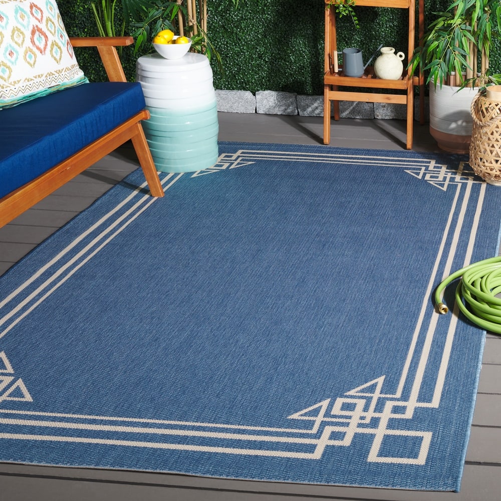 SAFAVIEH Courtyard Gjurga Indoor/ Outdoor Rug
