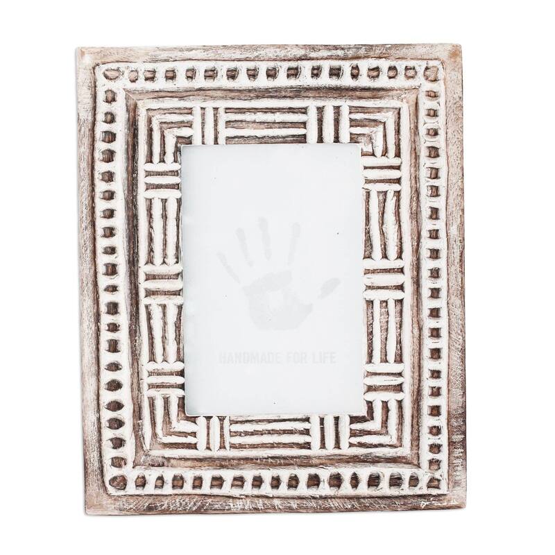 Novica Handmade Mughal Motifs Wood Photo Frame (4X6)
