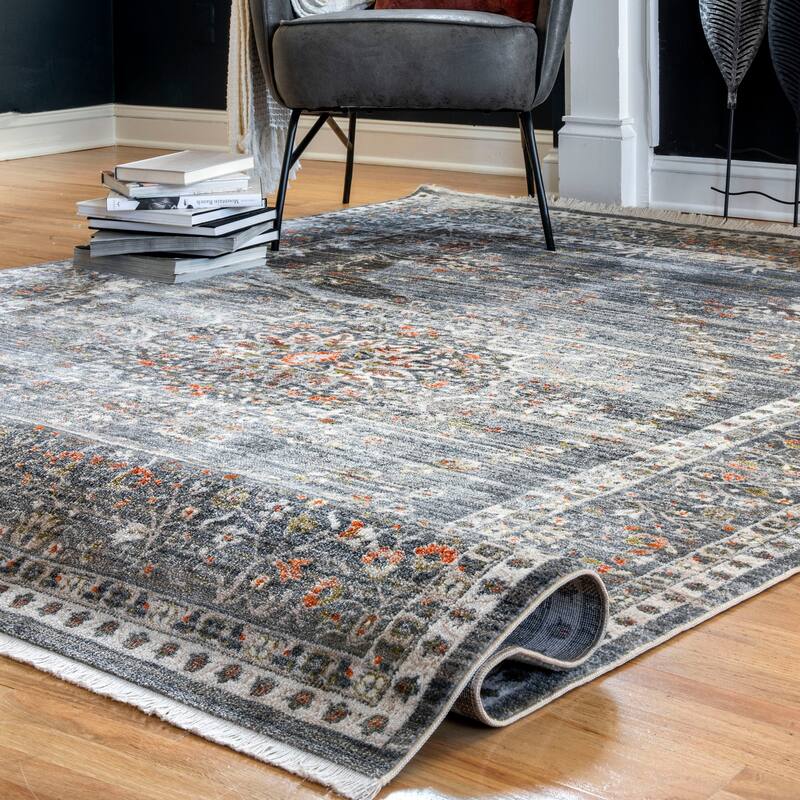 Nuloom Penny Vintage Floral Medallion Area Rug