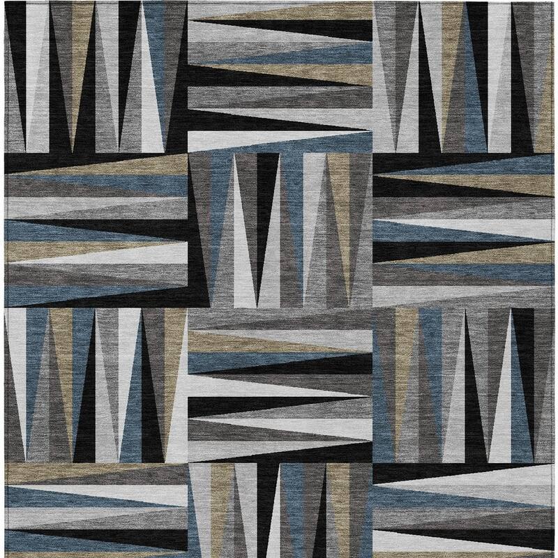 HomeRoots Geometric Transitional Rectangle Outdoor Rug