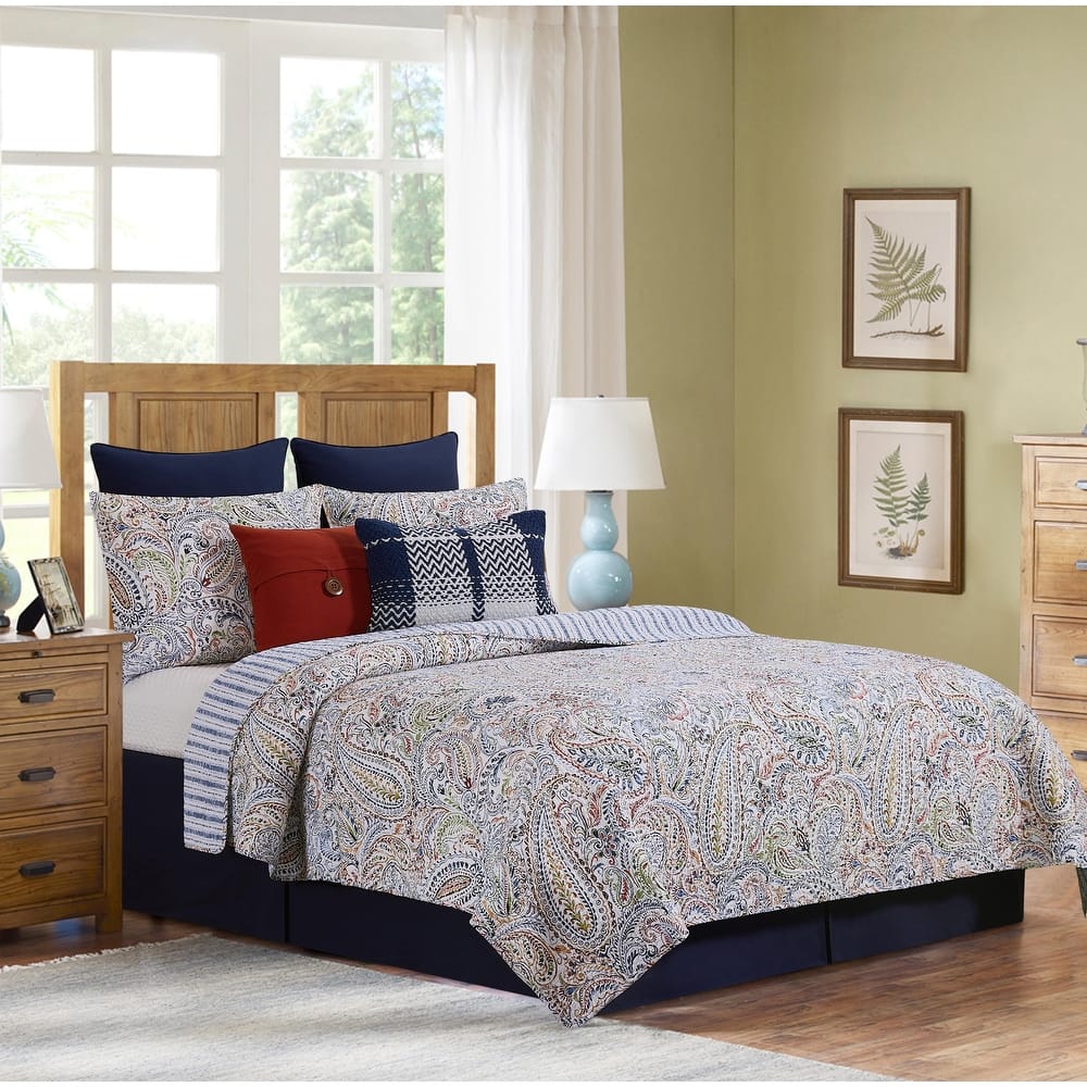 Payton Paisley Quilt Set Bedding Collection