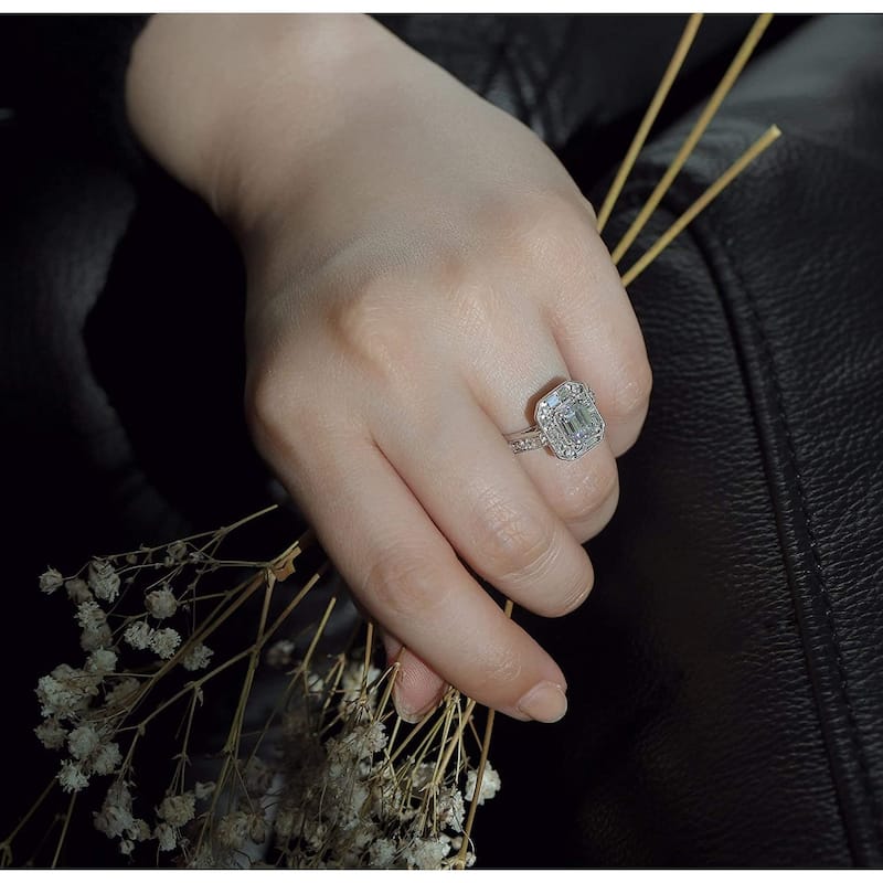 Annello by Kobelli 10K Gold Forever One Moissanite The Daisy Art Deco Emerald Engagement Ring (DEF/VS, HI/I, HI/I)