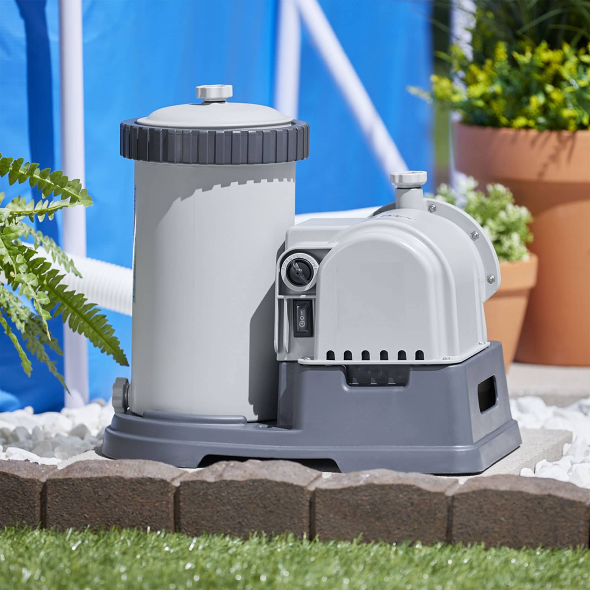 Intex ZX100 Automatic Pool Cleaner with 28633EG Cartridge Intex ZX100 Automatic Pool Cleaner with 28633EG Cartridge
