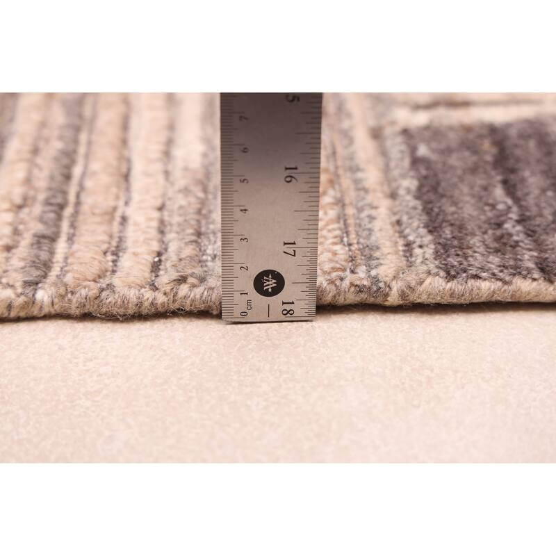 ECARPETGALLERY Hand Loomed Elysian Tan Wool Rug - 8'1 x 9'10
