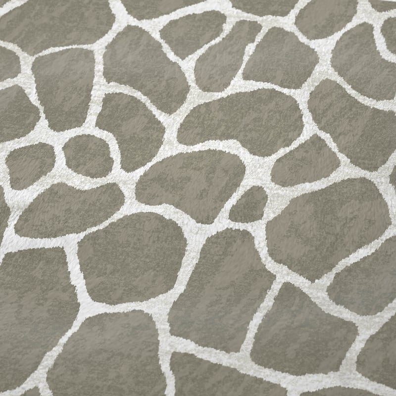 HomeRoots 50" X 70" Taupe And Ivory Giraffe Microfiber Plush Throw Blanket