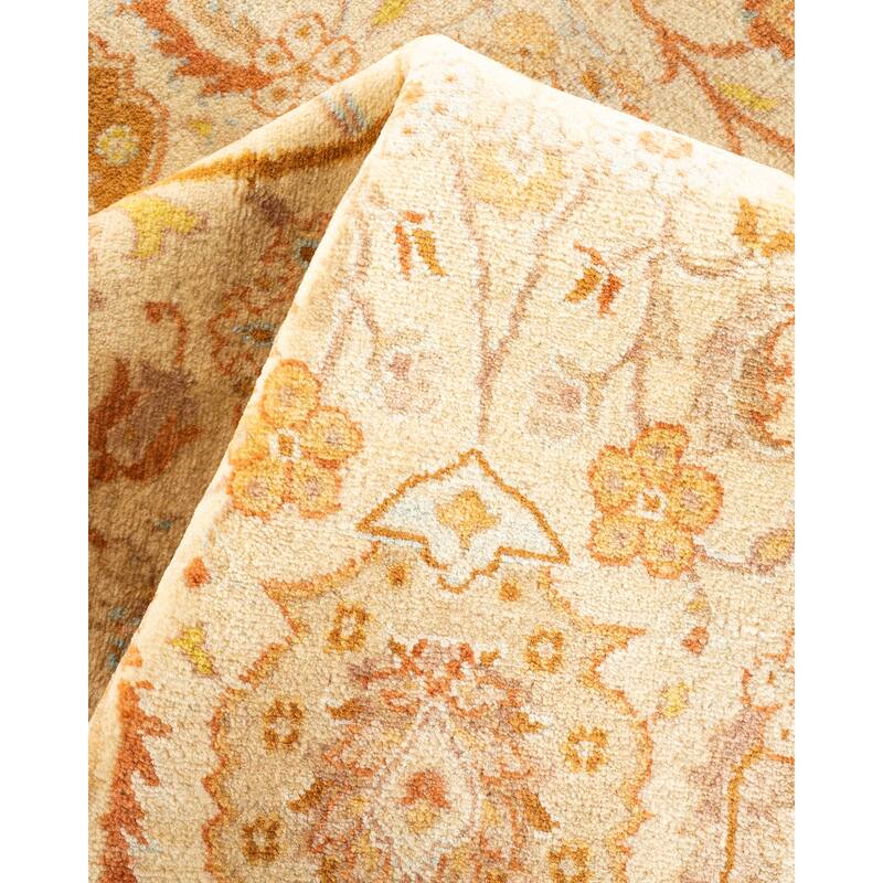 Overton Handknotted Wool Traditional Oriental Ivory Area Rug - 6' x 9'