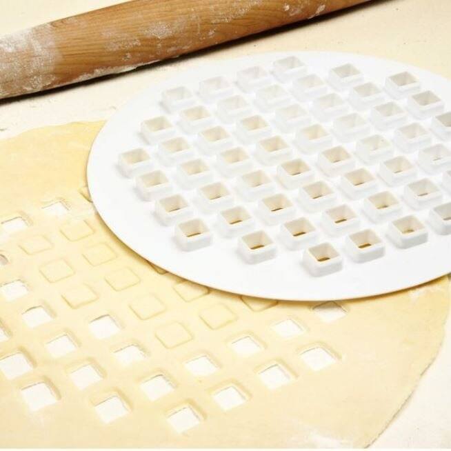 Norpro 9.75" Decorative Lattice Shape Pie Dough Top Crust Cutter