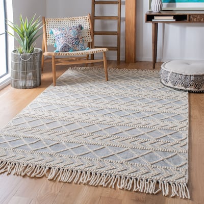 SAFAVIEH Handmade Natura Carmelia Wool Rug