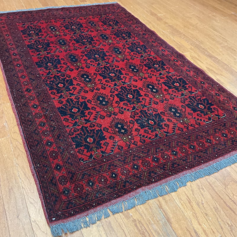 HERAT ORIENTAL Handmade Khall Mohammadi Wool Rug - 4'1" x 6'6"