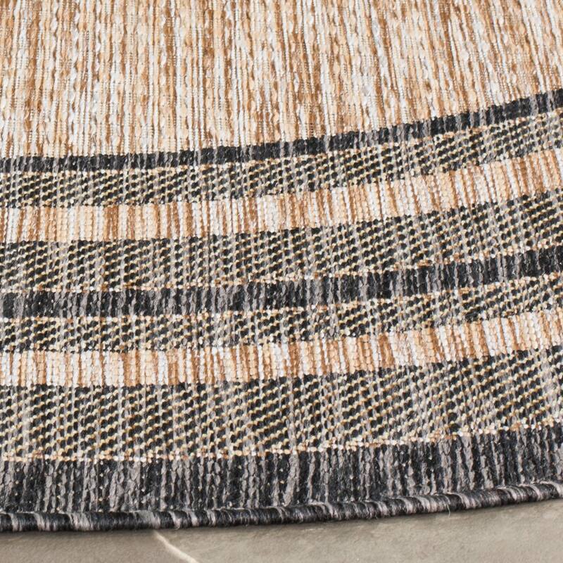 SAFAVIEH Courtyard Vickie Indoor/Outdoor Waterproof Patio Backyard Rug
