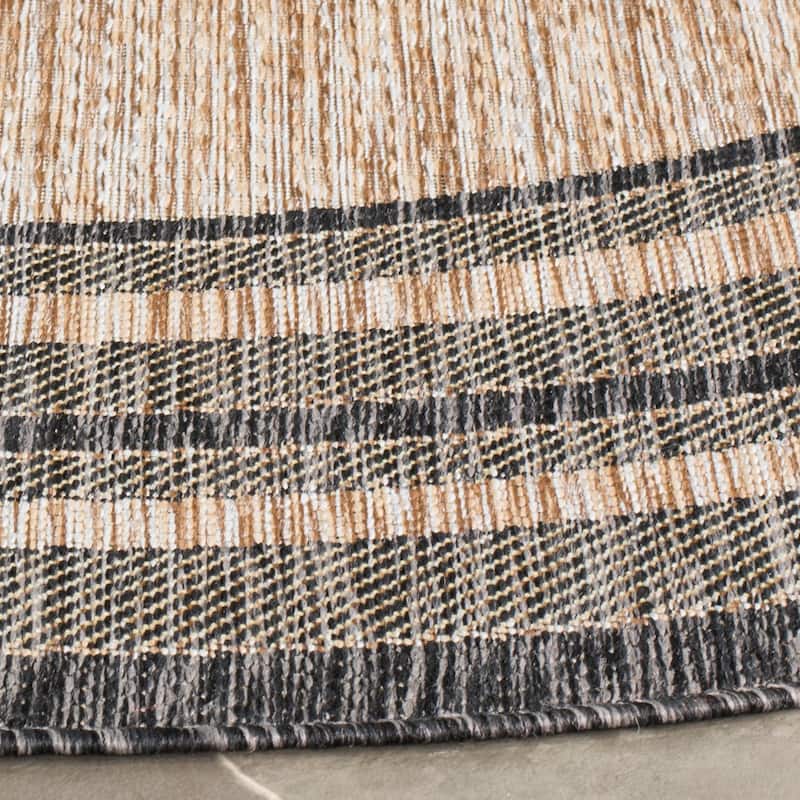 SAFAVIEH Courtyard Vickie Indoor/ Outdoor Waterproof Patio Backyard Rug