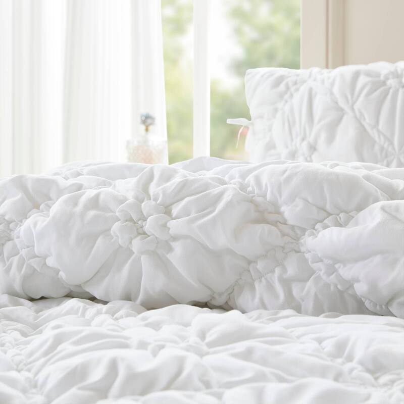 Intelligent Design Lily Embroidered Comforter Set
