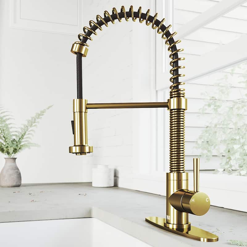 VIGO Edison 19" H Single Handle Pull-Down Sprayer Kitchen Faucet