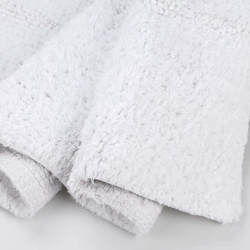 Superior Cotton Checkered 2-piece Non-skid Bath Rug Set