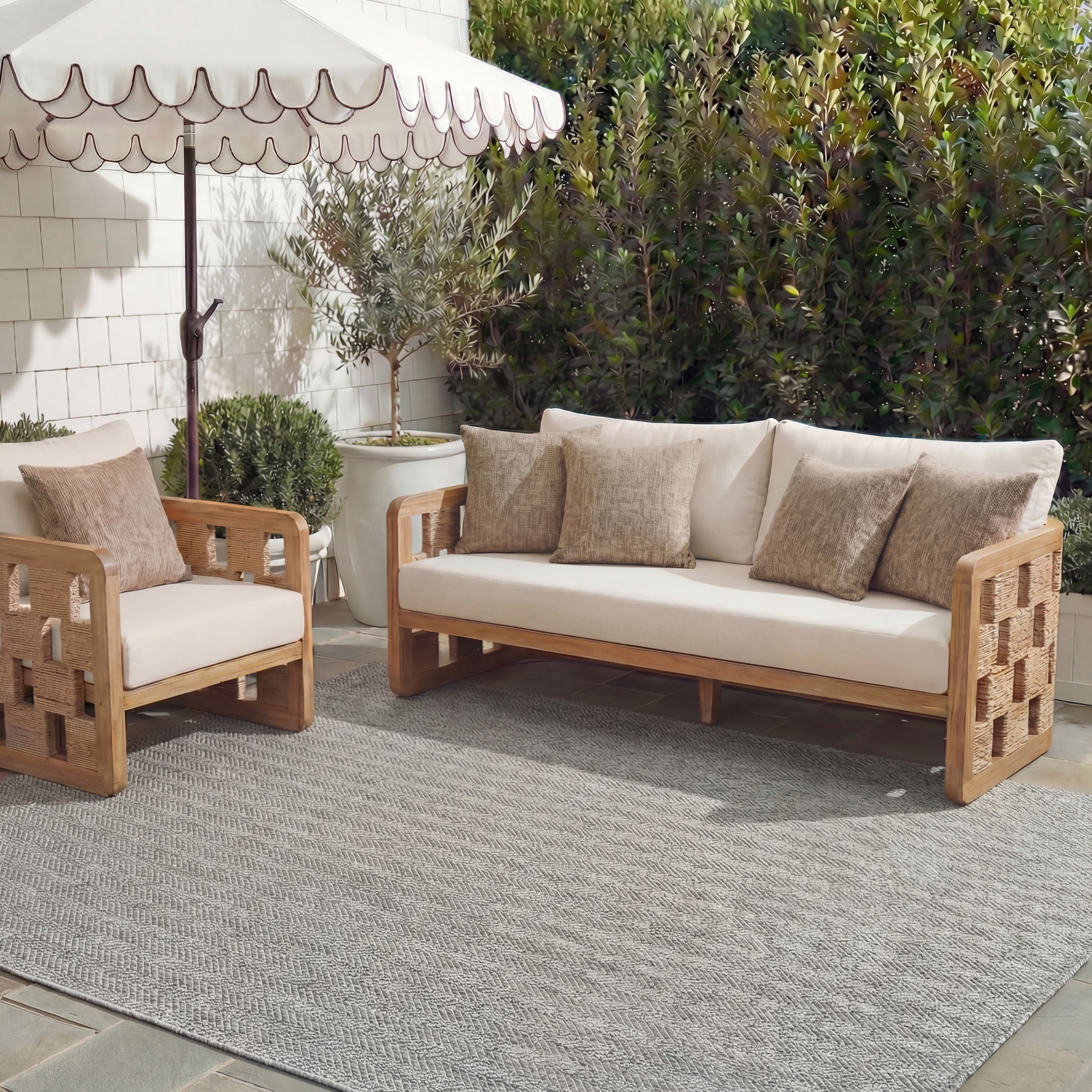 SAFAVIEH Courtyard Ilmur Indoor/ Outdoor Waterproof Patio Backyard Rug