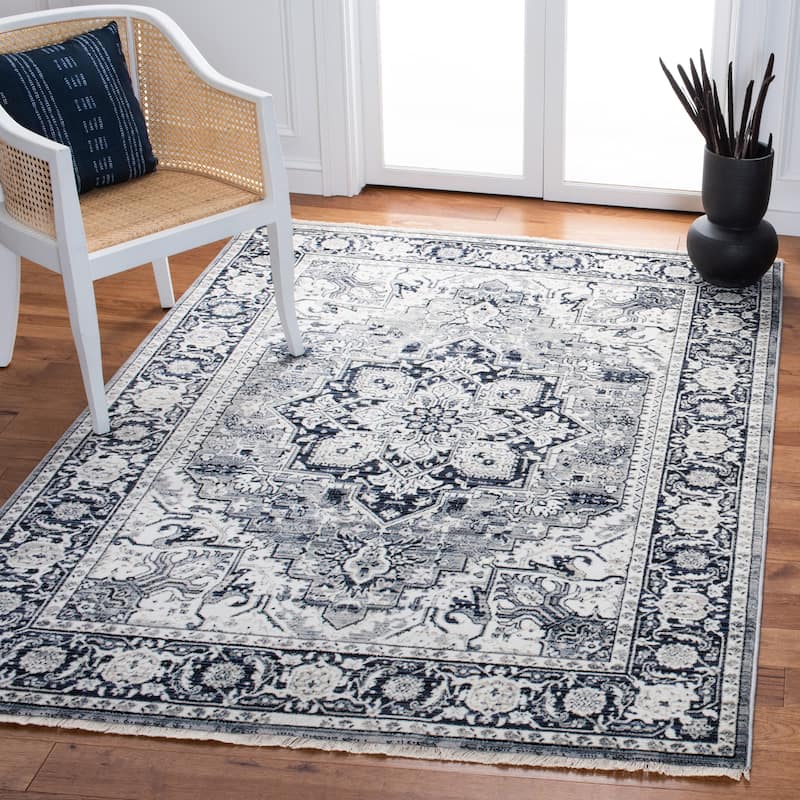 SAFAVIEH Herat Jeanna Traditional Rug - 4' x 6' - Navy/Ivory