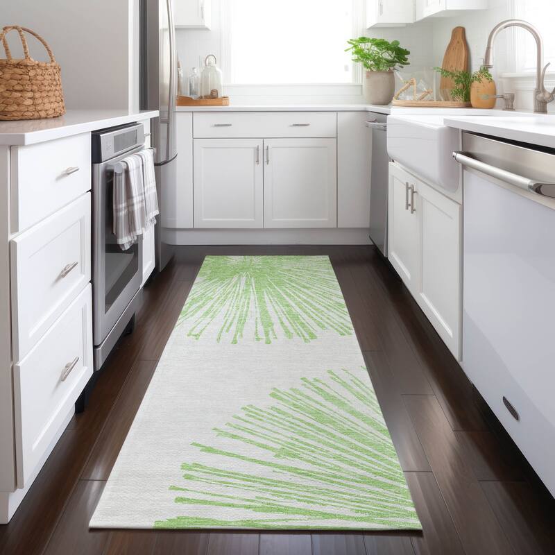 Machine Washable Indoor/ Outdoor Chantille Contemporary Burst Rug - Aloe - 2'3" x 7'6"