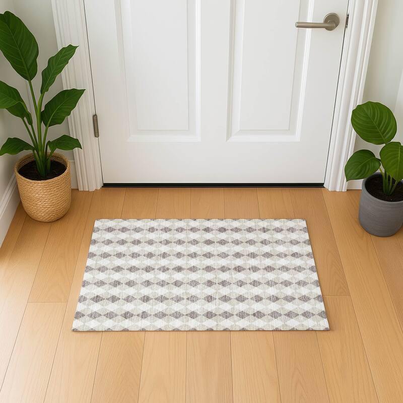 Premium Washable Super Soft Argyle Mayfield Rug - Beige - 1'8" x 2'6"