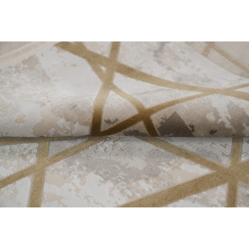 Machine Made Oriental Polyester Carpet Modern Geometric Beige & Ivories Modern Area Rug - 7' 5'' X 5' 2''