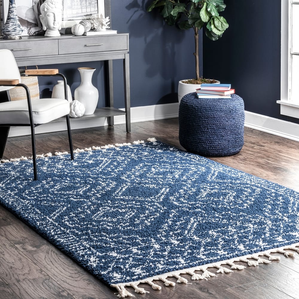 Nuloom Vasiliki Moroccan Shag Tasseled Area Rug