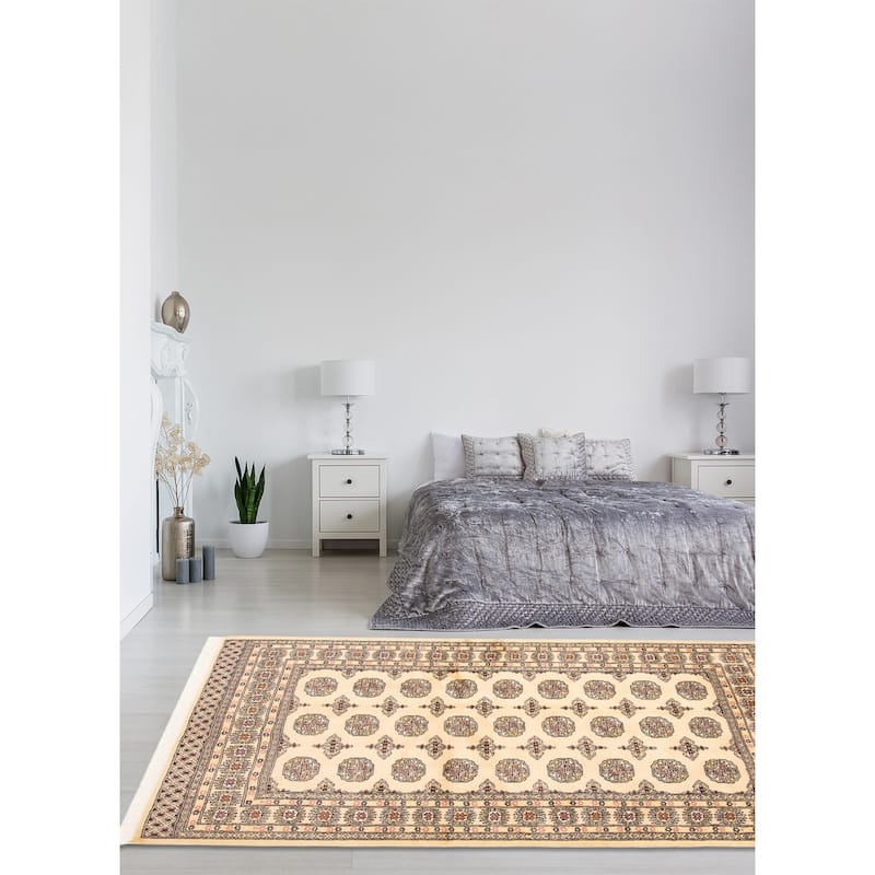 ECARPETGALLERY Hand-knotted Peshawar Bokhara Beige Wool Rug - 4'8 x 6'9