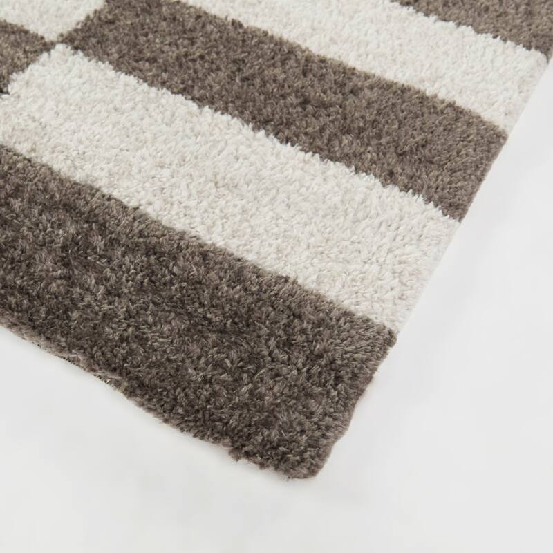 Lionel Modern Geometric Area Rug