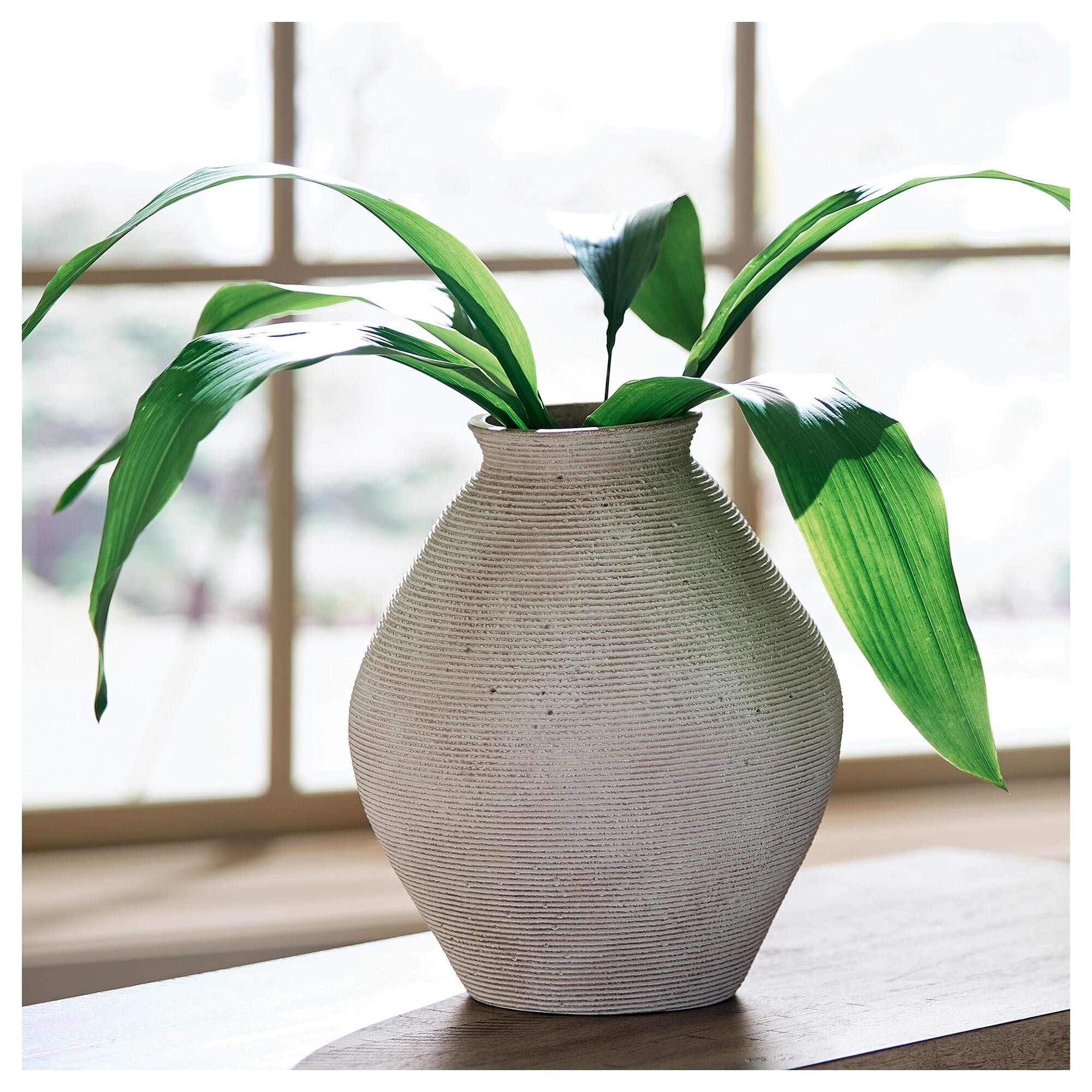 Signature Design by Ashley Hannela Vase