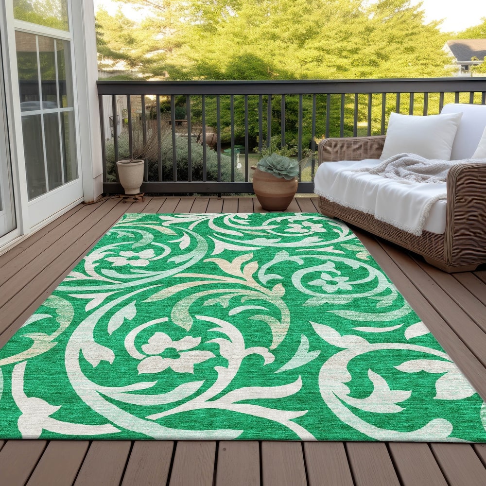 Machine Washable Indoor/ Outdoor Chantille Floral Scroll Rug