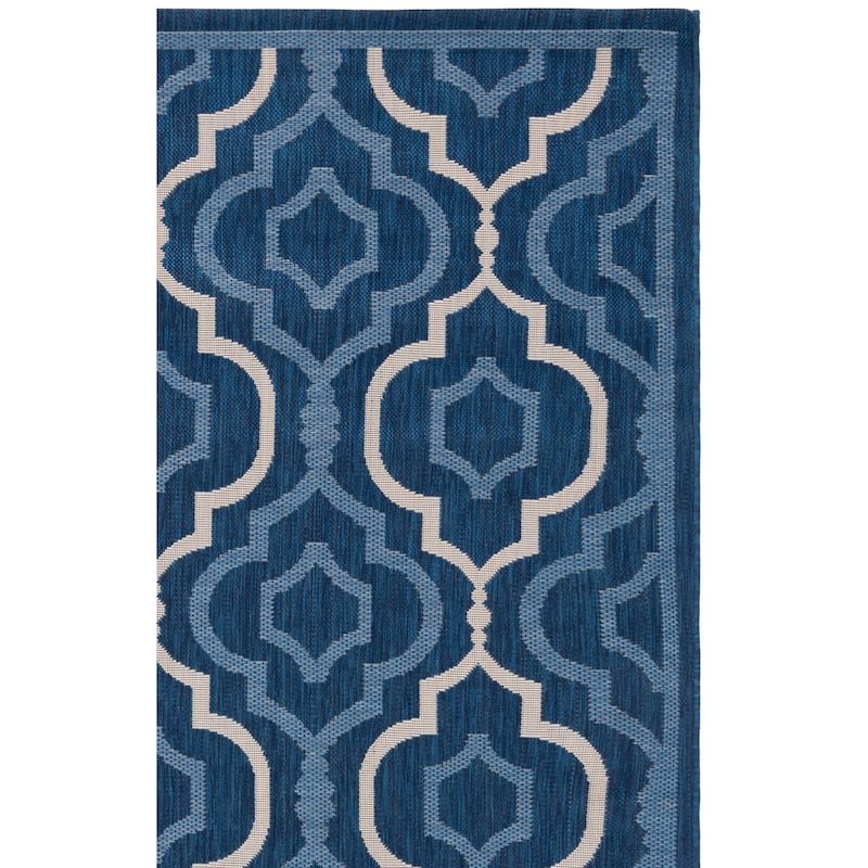 SAFAVIEH Courtyard Oyvor Indoor/ Outdoor Waterproof Patio Backyard Rug