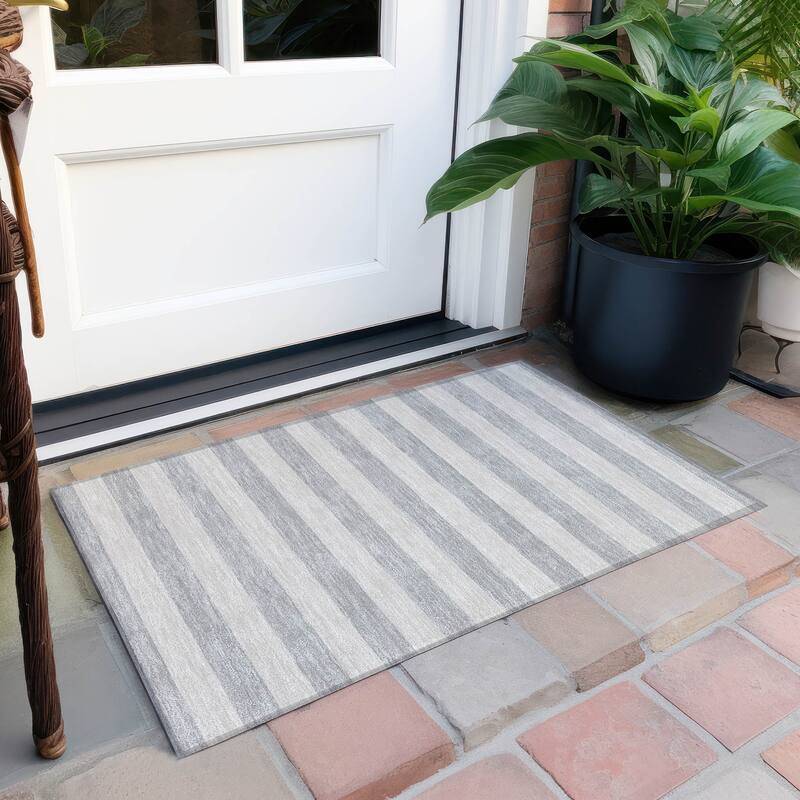 Machine Washable Indoor/ Outdoor Cabana Stripe Chantille Rug - Pewter - 1'8" x 2'6"