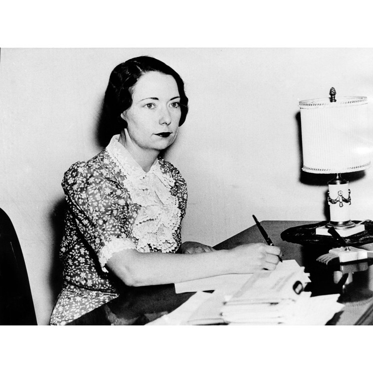 Shop Margaret Mitchell History Overstock 24413252