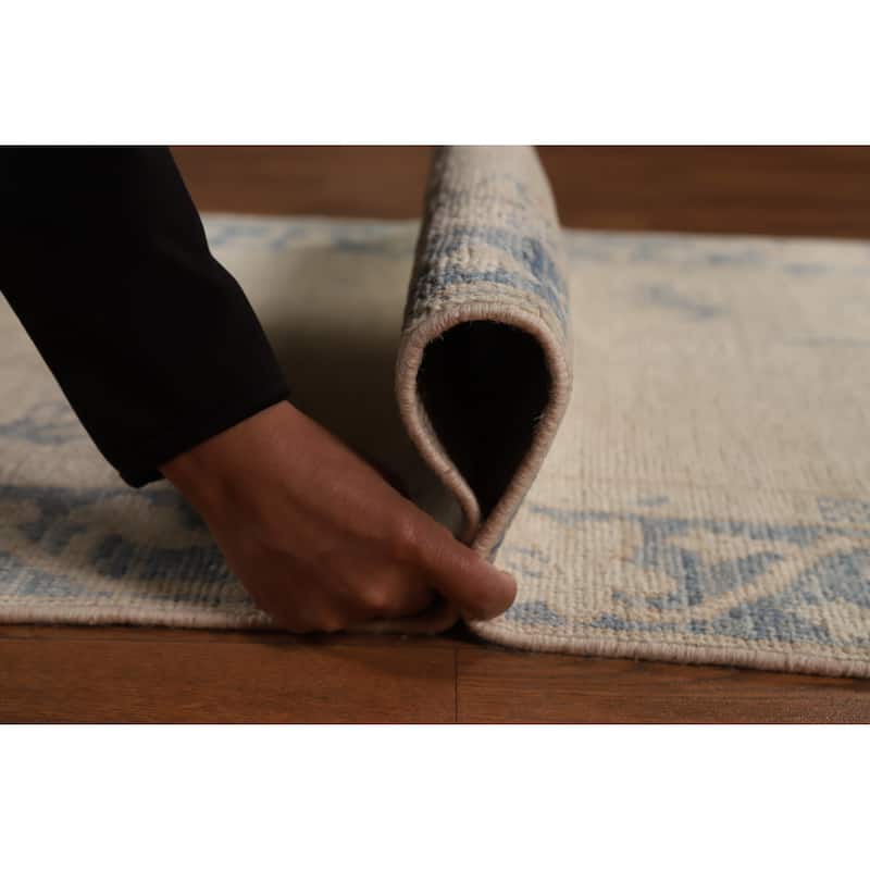 Hand Knotted Oriental 100% Wool Carpet Transitional Floral Beige & Ivories Oushak Area Rug - 5' 10'' X 2' 8''