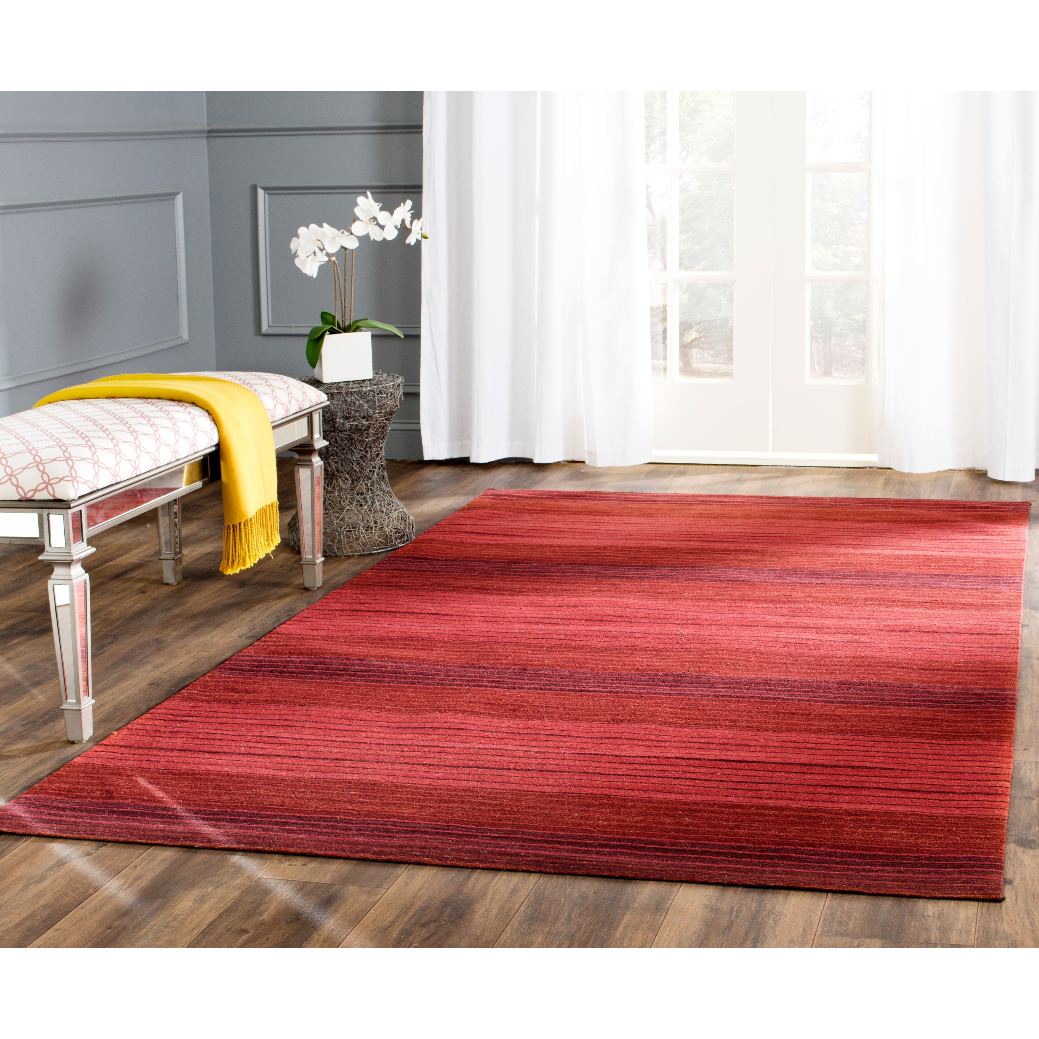 SAFAVIEH Handmade Marbella Milene Modern Wool Rug