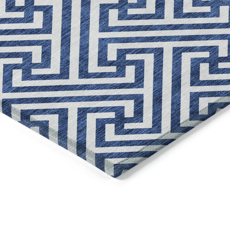 HomeRoots Geometric Transitional Rectangle Outdoor Rug