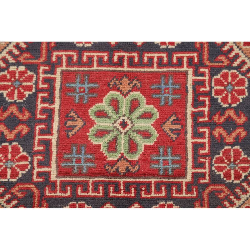 Kazak Area Rug Handmade Living Room Wool Carpet - 4'10" x 6'8"