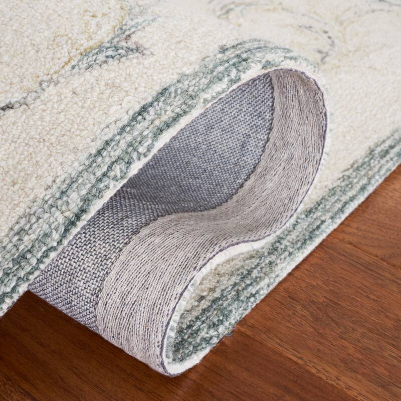Martha Stewart by SAFAVIEH Handmade Liubomila Wool Rug