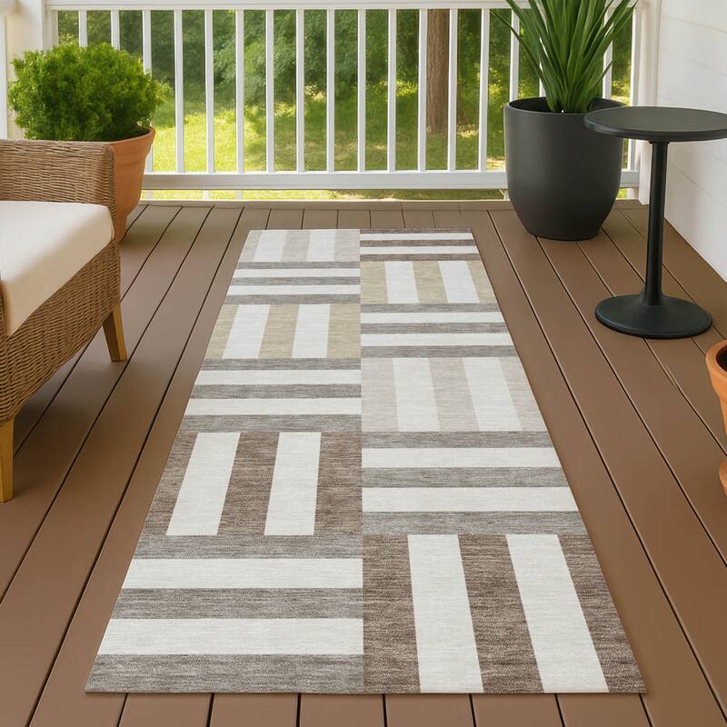 Machine Washable Indoor/ Outdoor Modern Hatch Chantille Rug - Ivory - 2'3" x 7'6"