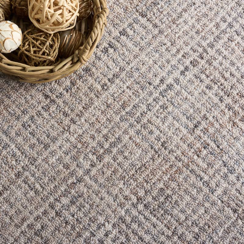 SAFAVIEH Handmade Renewal Sirle Rug