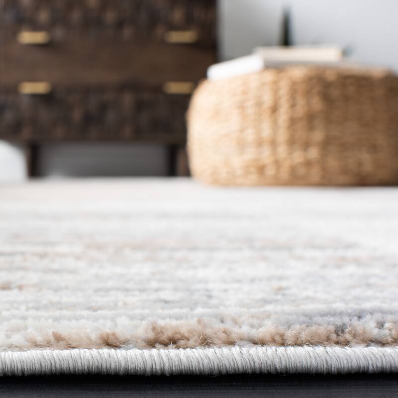 SAFAVIEH Shivan Jindra Modern Distressed Rug