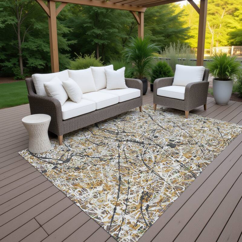Machine Washable Indoor/ Outdoor Modern Splatter Chantille Rug