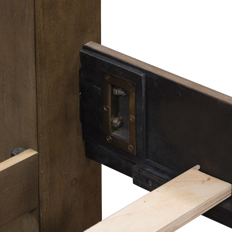 Carlisle Court Chestnut Finish Poster Bed