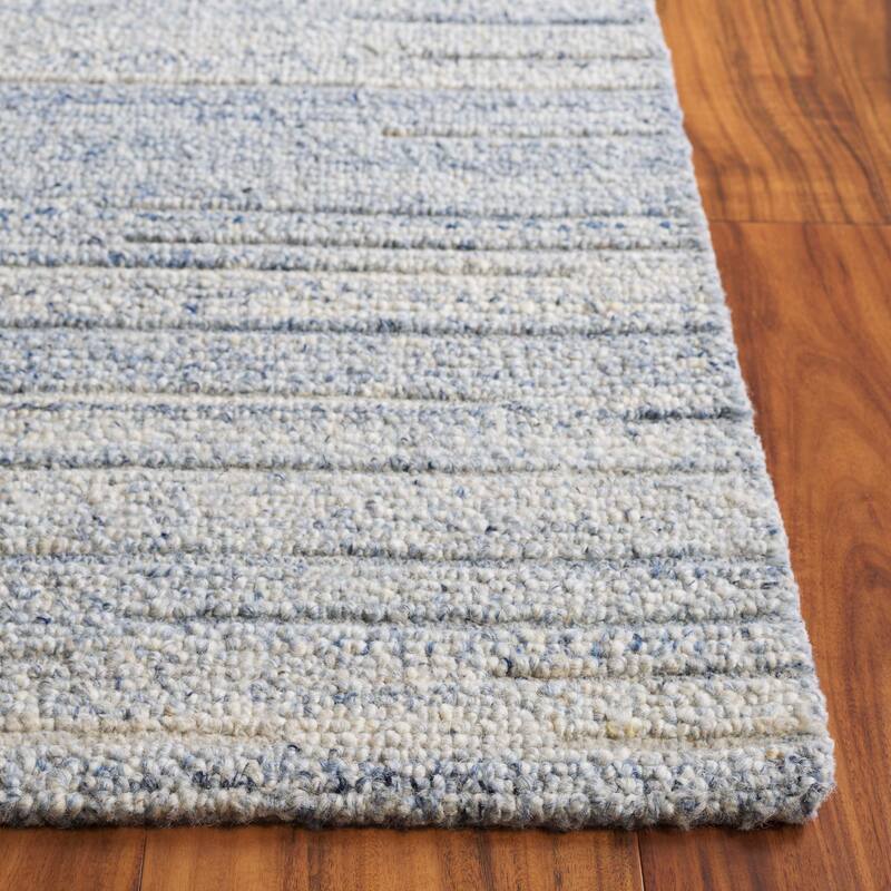 SAFAVIEH Handmade Natura Folkeline Transitional Wool Rug