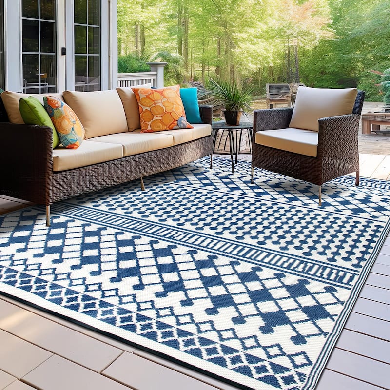 World Rug Gallery Contemporary Bohemian Geometric Reversible Recycled Plastic Outdoor Rugs