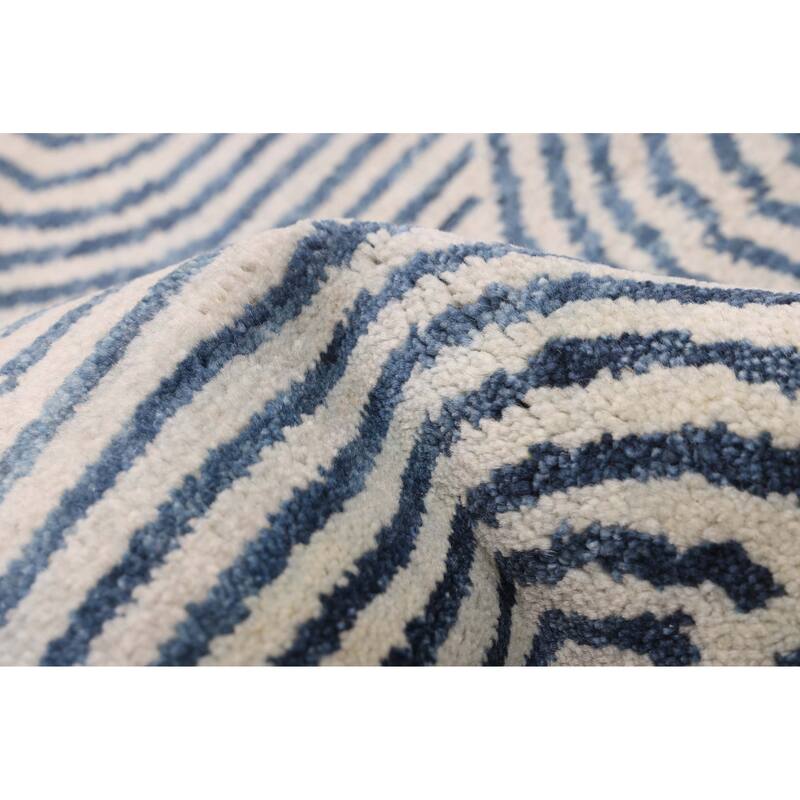 ECARPETGALLERY Hand-knotted Peshawar Ziegler Light Blue Wool Rug - 5'0 x 6'11