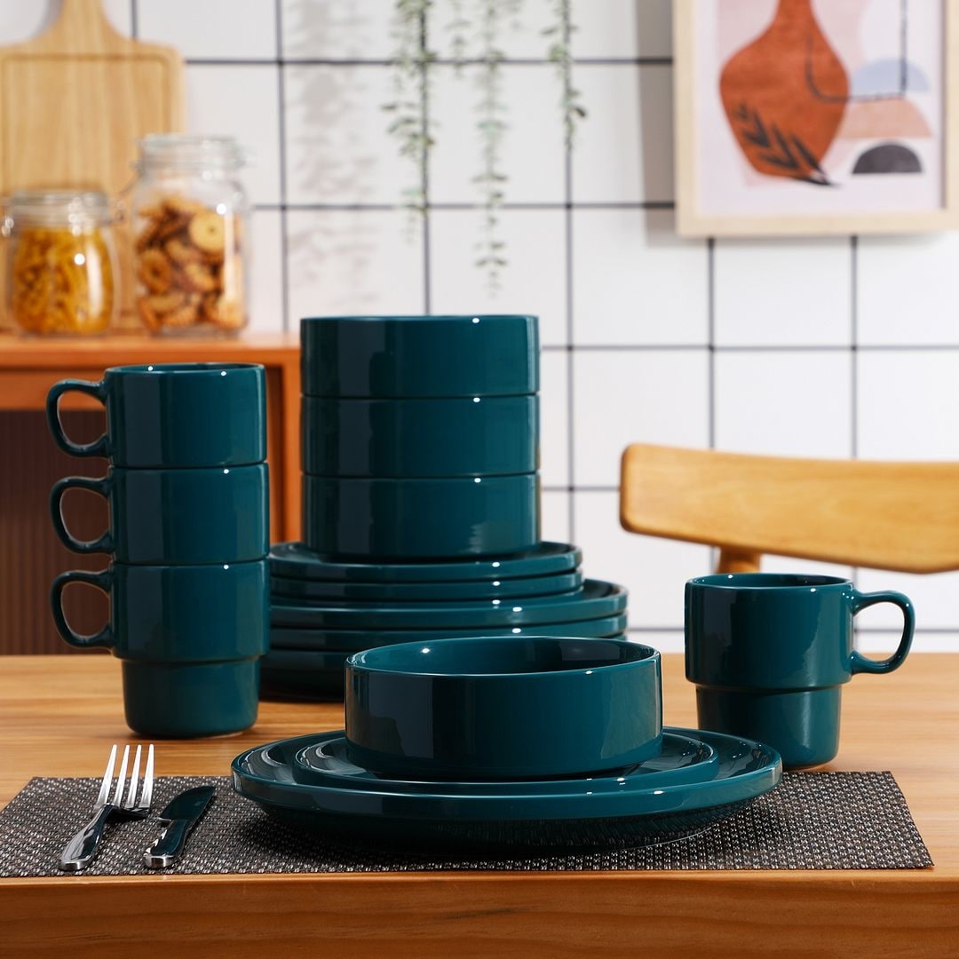 Stackable dinnerware hot sale