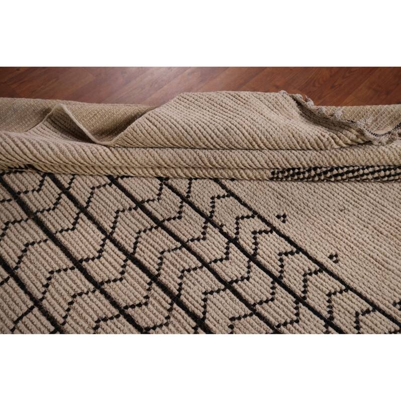 Moroccan Oriental Area Rug Hand-Knotted Beige Wool Carpet - 6'9"x 10'3"