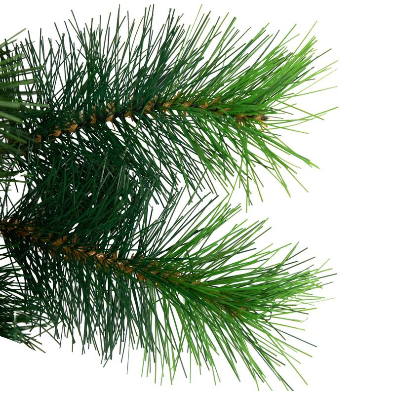 Royal Oregon Pine Artificial Christmas Wreath with Pinecones - 24" - Unlit